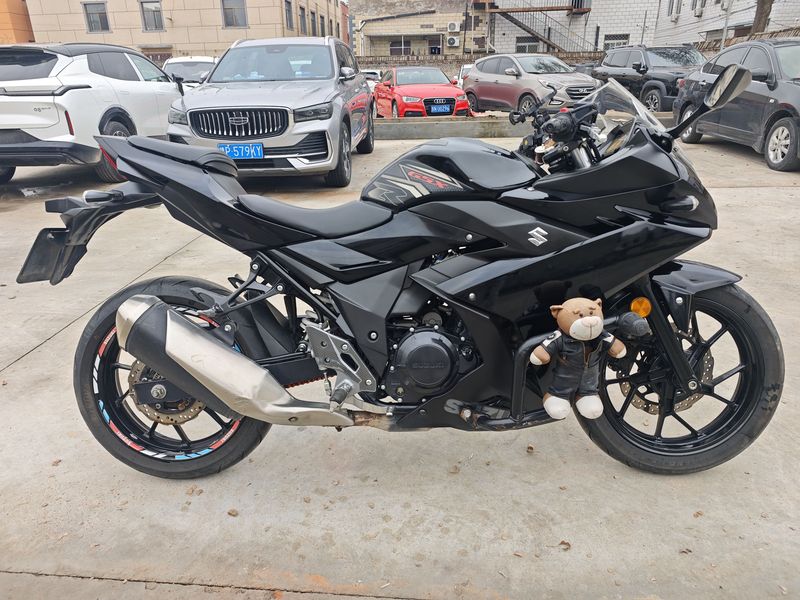 二手豪爵铃木GSX250R