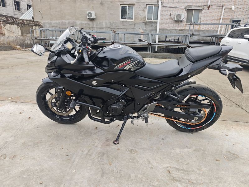 二手豪爵铃木GSX250R