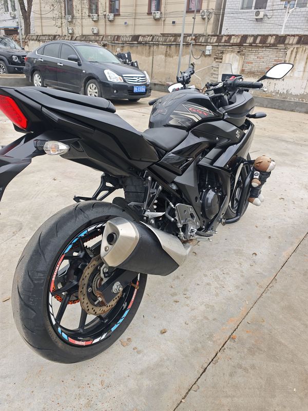 二手豪爵铃木GSX250R