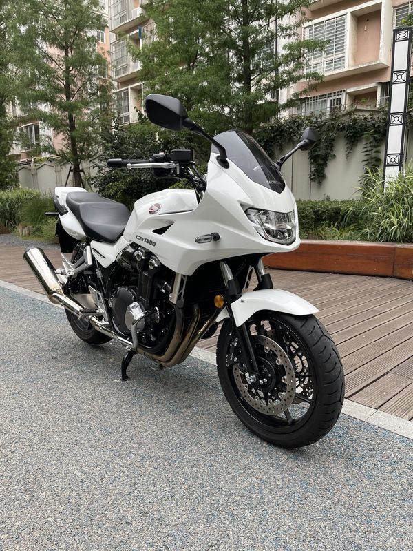 二手本田CB1300 Super Bol D'or