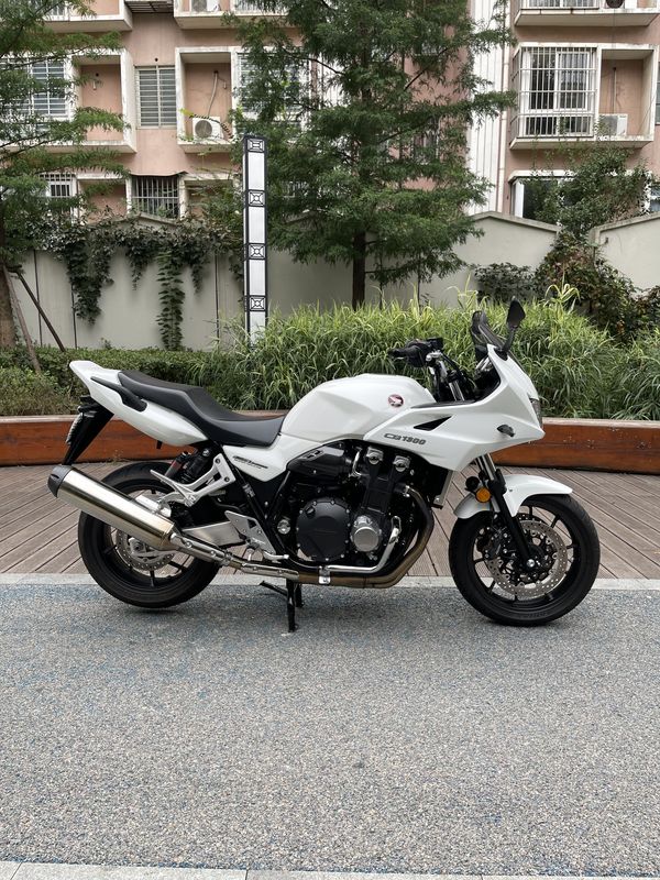 二手本田CB1300 Super Bol D'or