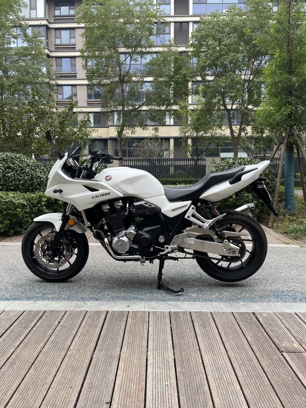 二手本田CB1300 Super Bol D'or