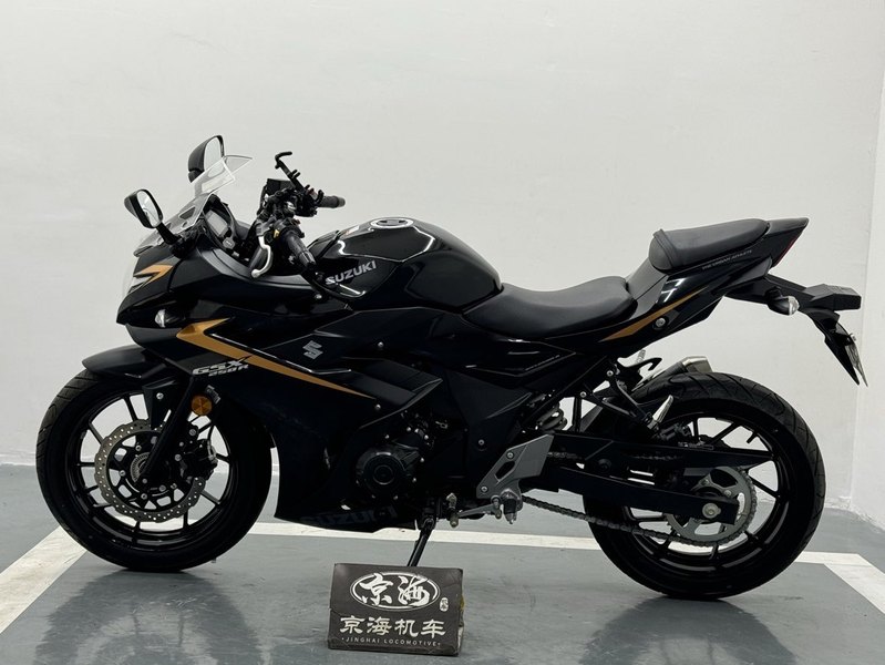 二手豪爵铃木GSX250R