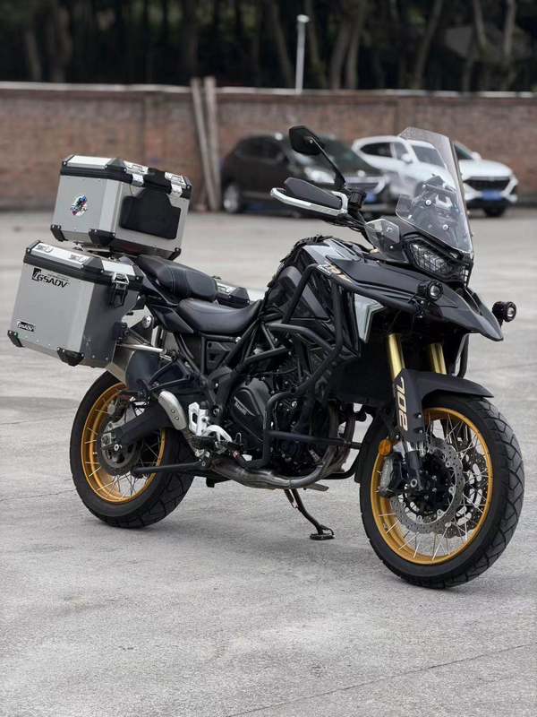 二手贝纳利TRK702