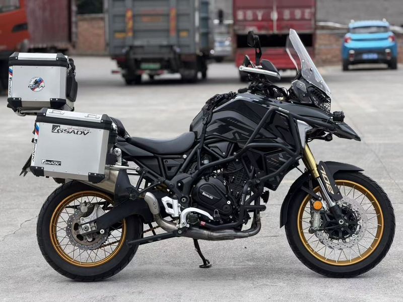 二手贝纳利TRK702