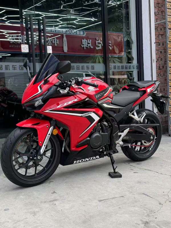 二手本田CBR400R