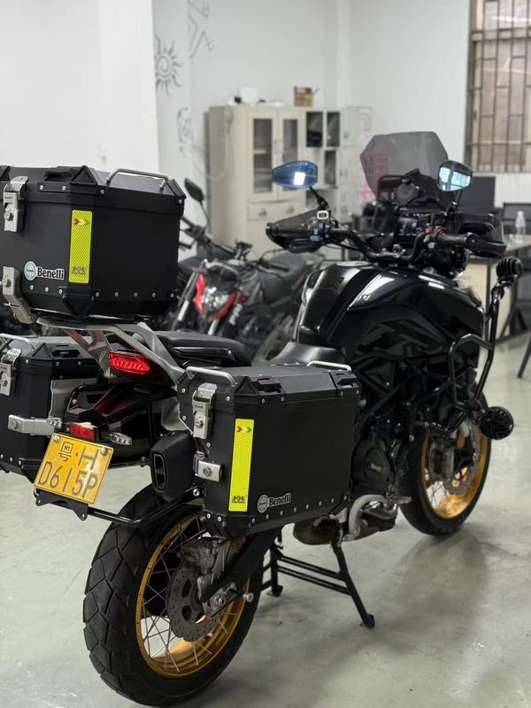 二手贝纳利TRK702