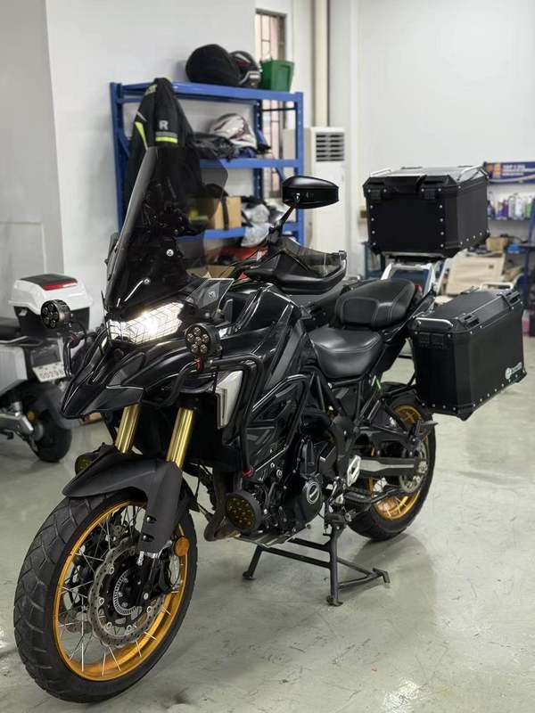 二手贝纳利TRK702