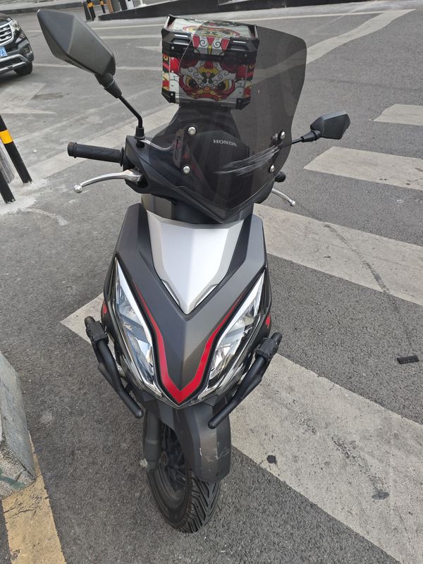 二手新大洲本田裂行 RX125Fi