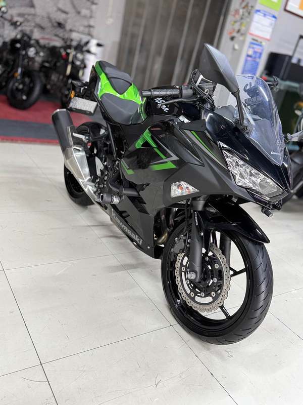 二手川崎Ninja 400