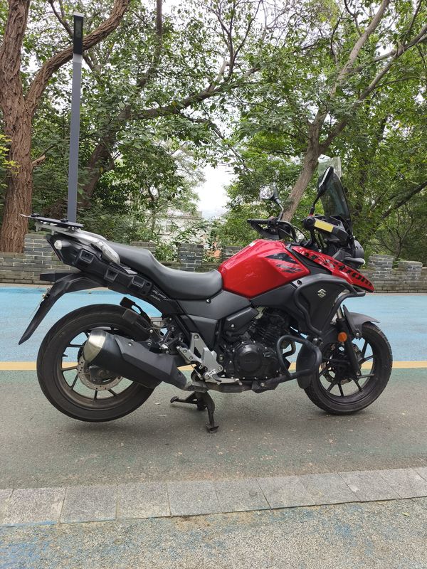 二手豪爵铃木DL250
