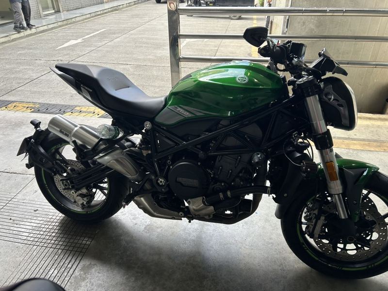 二手贝纳利752S