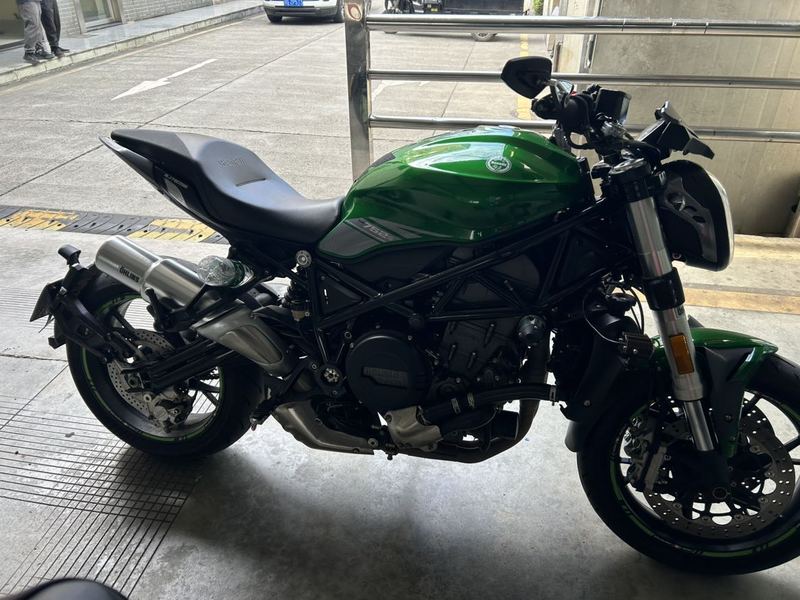 二手贝纳利752S