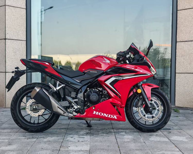 二手本田CBR400R