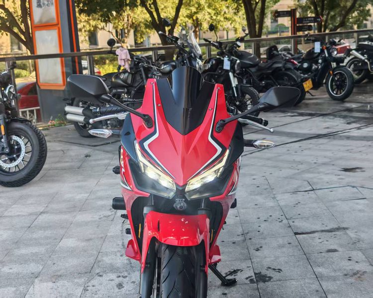二手本田CBR400R