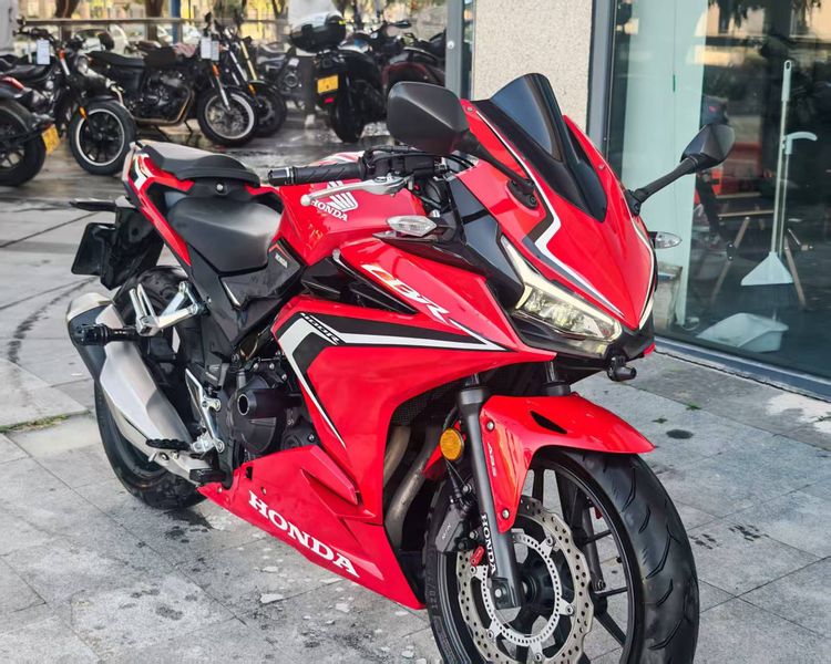 二手本田CBR400R