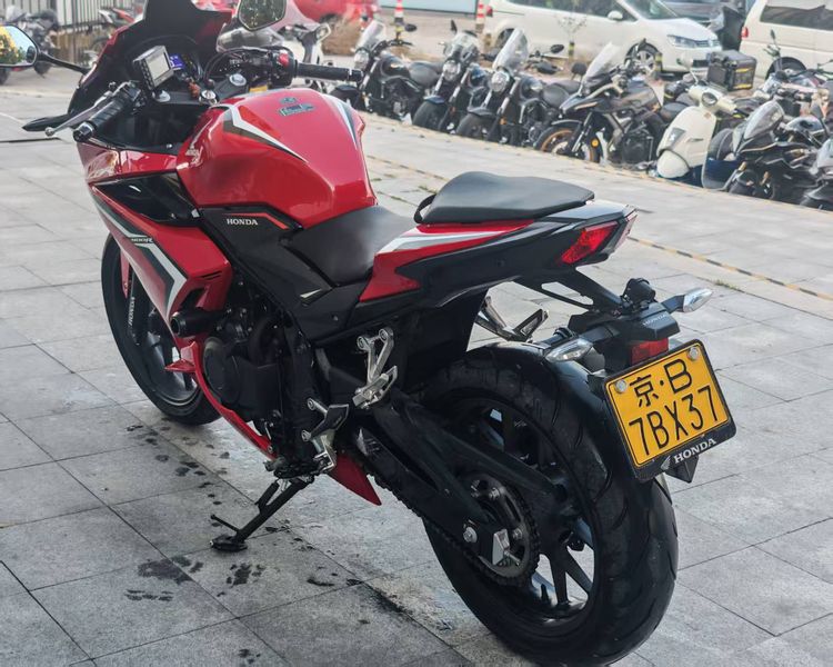 二手本田CBR400R