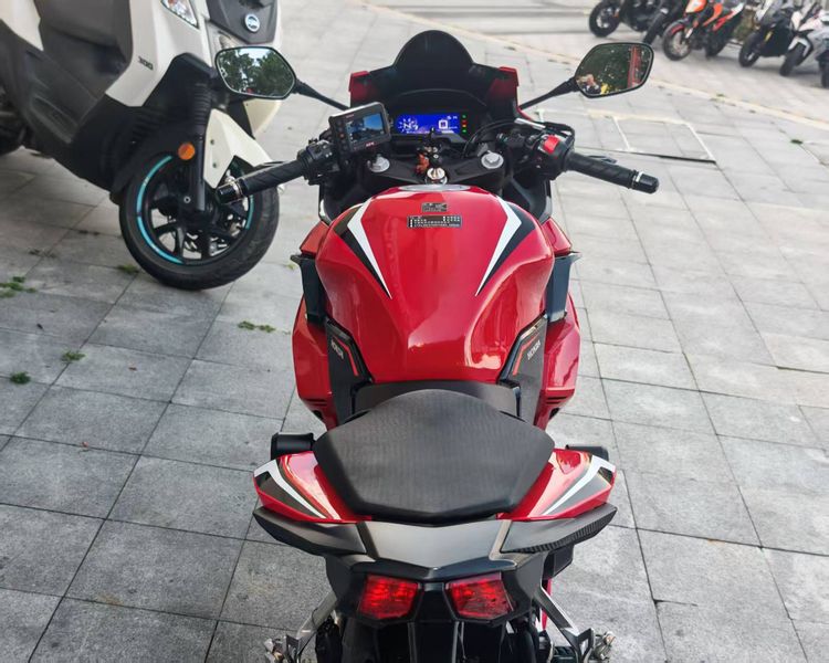 二手本田CBR400R