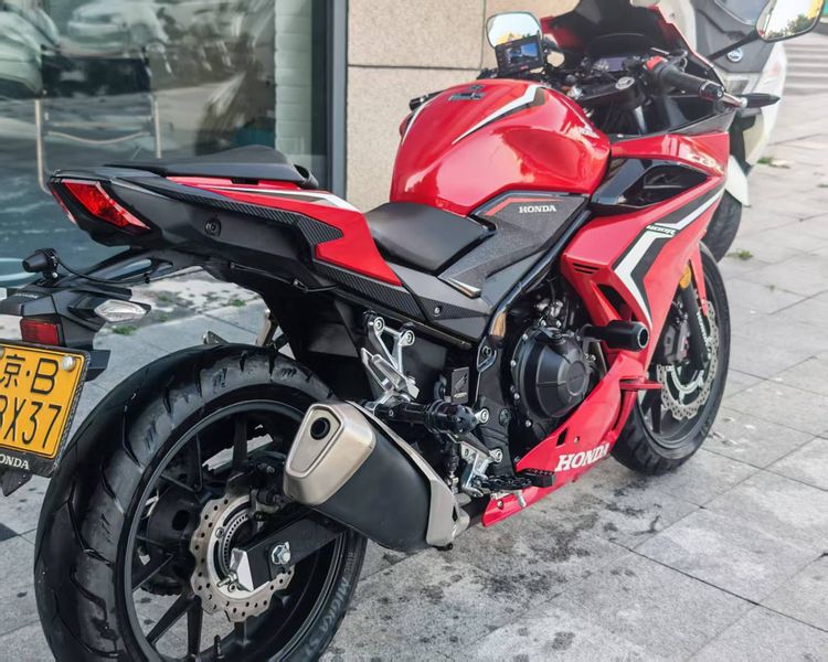 二手本田CBR400R