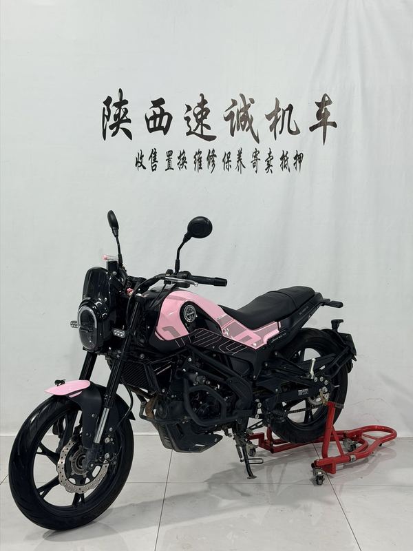 二手贝纳利幼狮 Leoncino 150