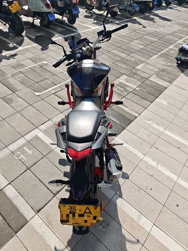 二手贝纳利红宝龙 TNT150i