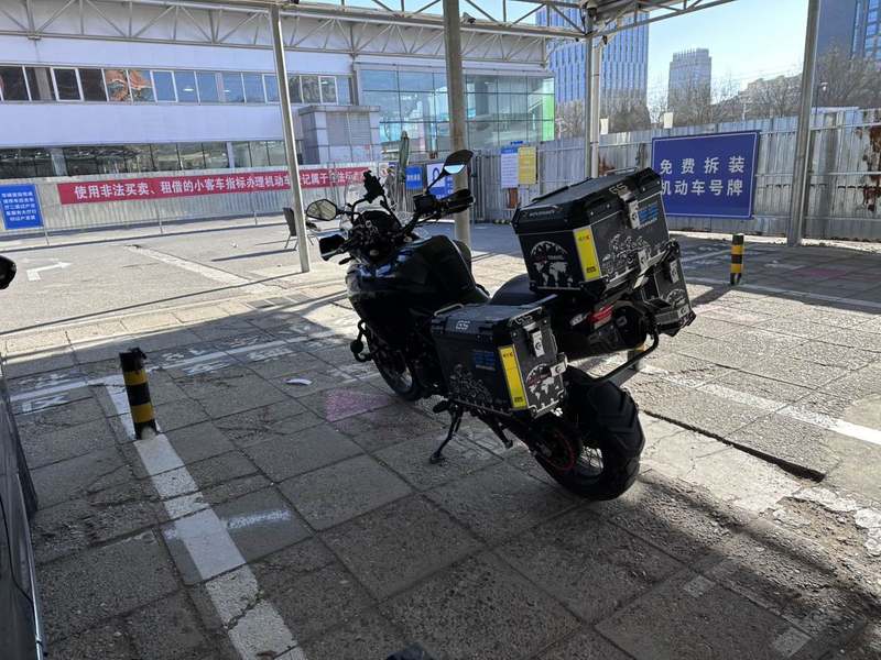 二手贝纳利金鹏 TRK502