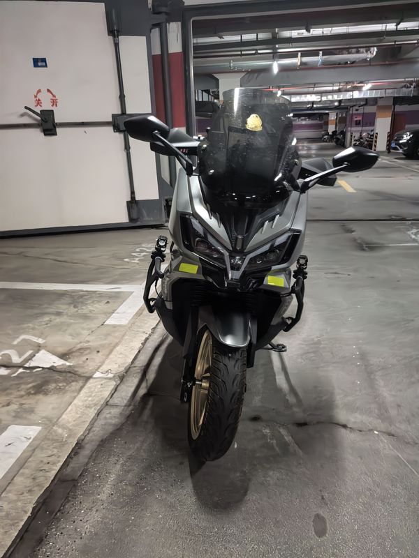 二手三阳哈士奇 Husky ADV300