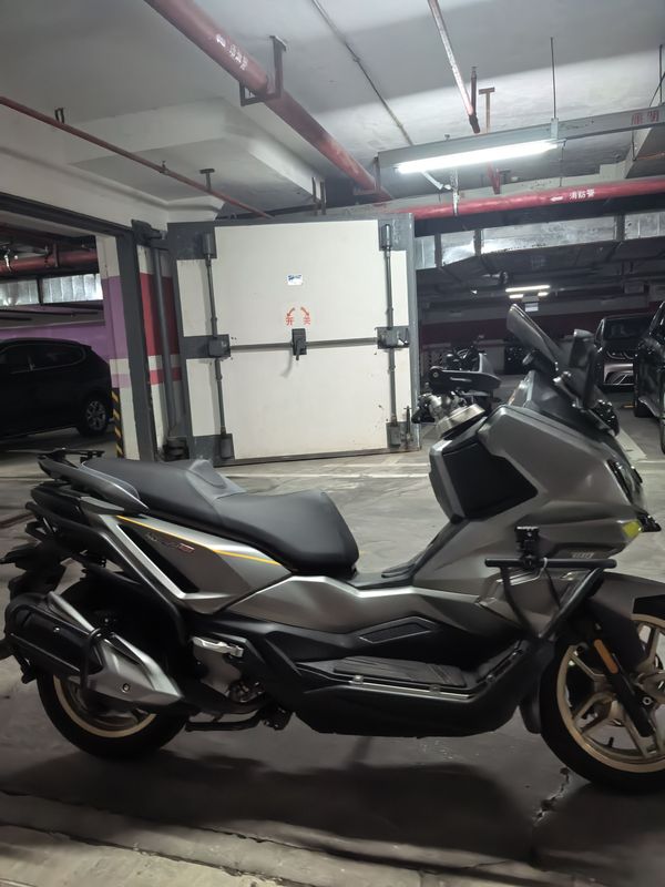 二手三阳哈士奇 Husky ADV300