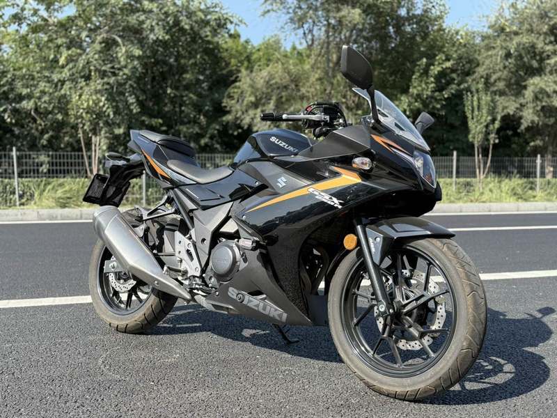 二手豪爵铃木GSX250R