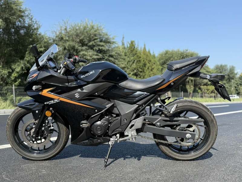 二手豪爵铃木GSX250R