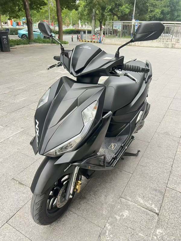 二手五羊本田NX125