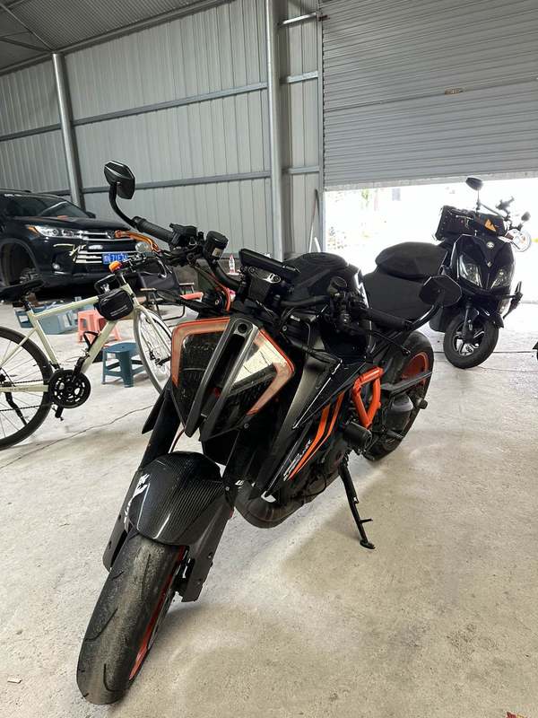二手KTMR2R1290 Super Duke