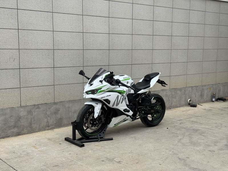 二手川崎ZX-4R