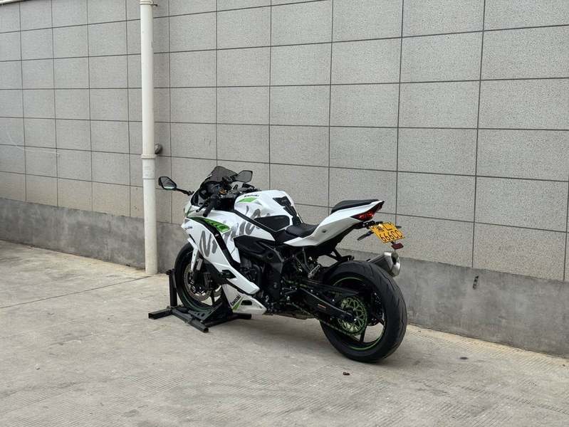 二手川崎ZX-4R