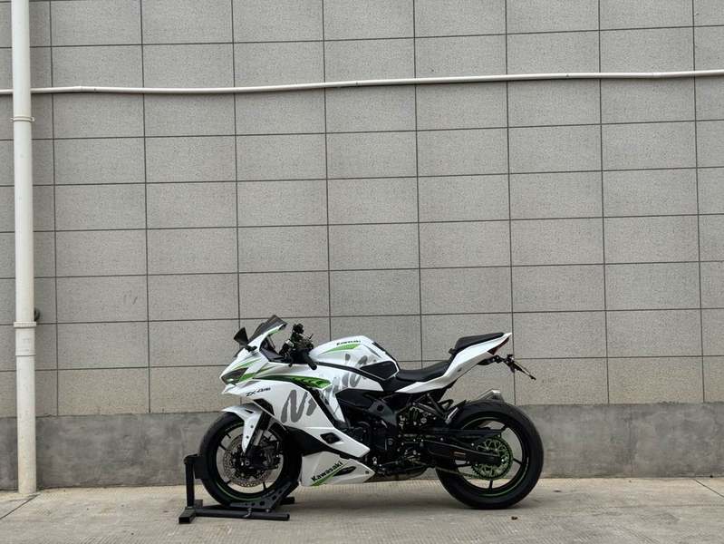二手川崎ZX-4R