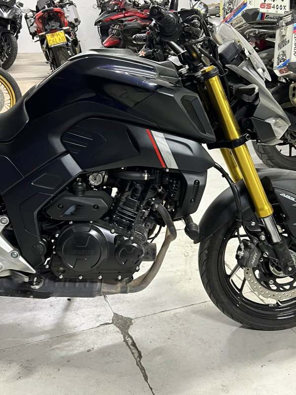 二手豪爵XCR300