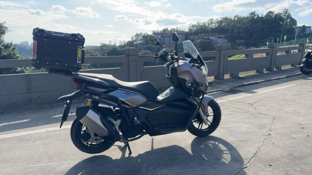 二手QJMOTOR鸿150ADV