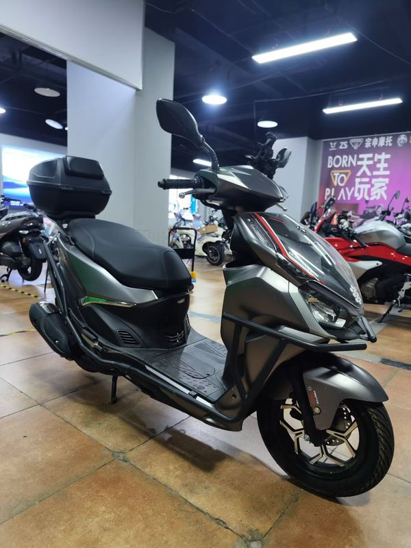 二手QJMOTOR鸿150RS