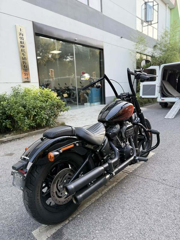 二手哈雷戴维森街霸 Street Bob