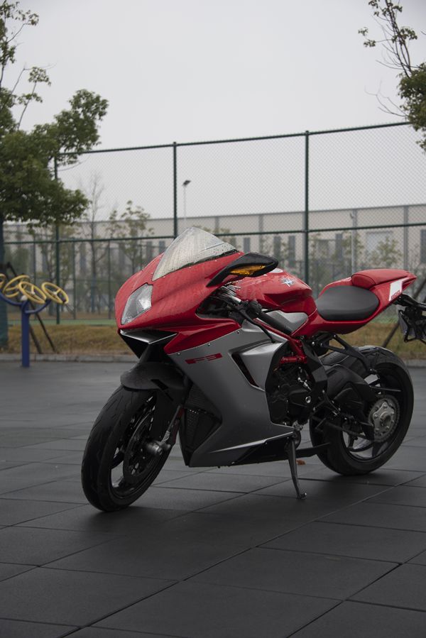 二手奥古斯塔F3 800