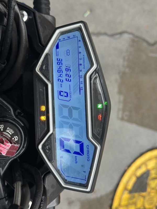 二手春风400NK