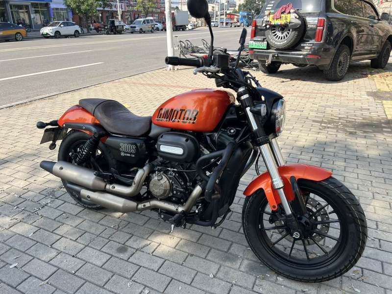 二手QJMOTOR闪300