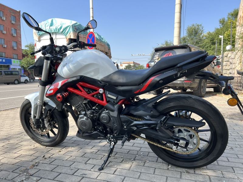 二手贝纳利蓝宝龙 BN302S