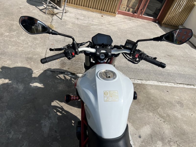 二手贝纳利蓝宝龙 BN302S