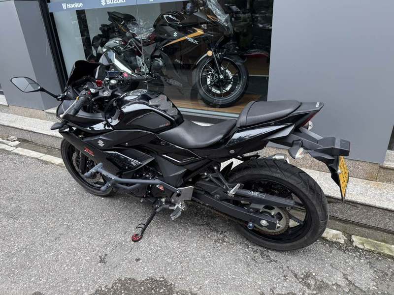 二手豪爵铃木GSX250R