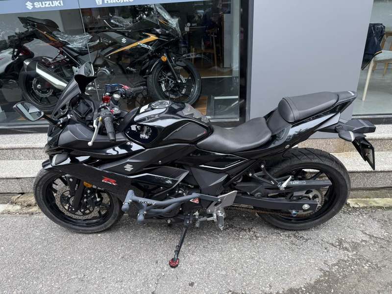 二手豪爵铃木GSX250R