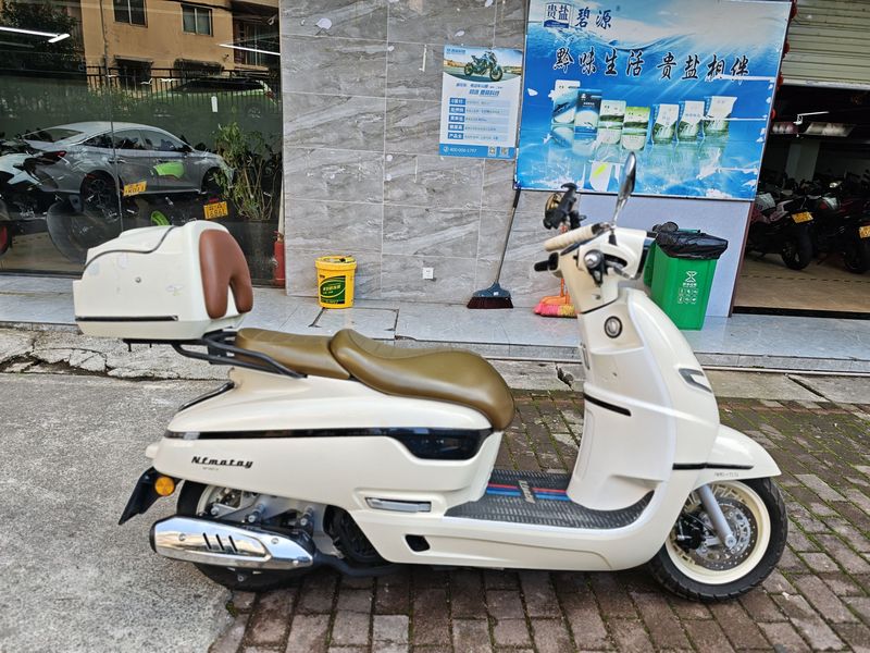 二手南方梦拉丽莎 飞戈