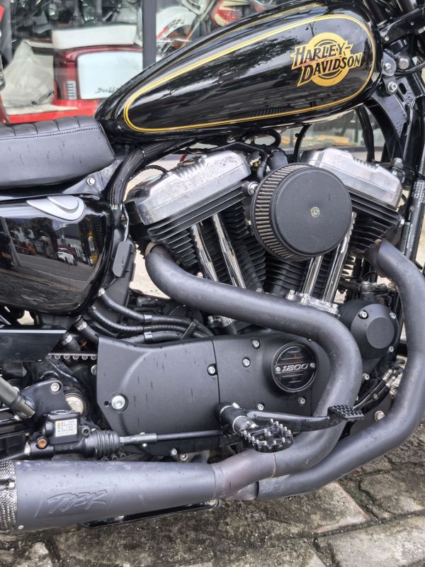 二手哈雷戴维森硬汉 lron 1200