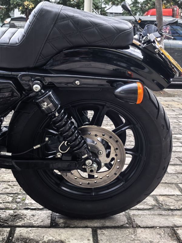 二手哈雷戴维森硬汉 lron 1200