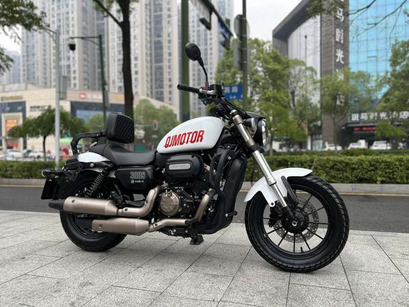 二手QJMOTOR闪300